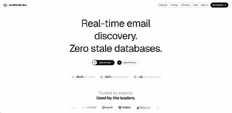 Скриншот emailfinder.dev
